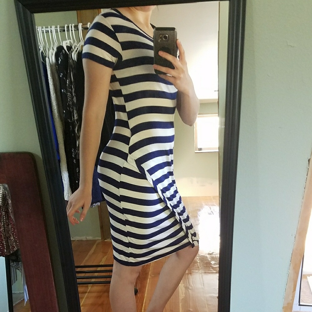 Loveappella t-shirt dress